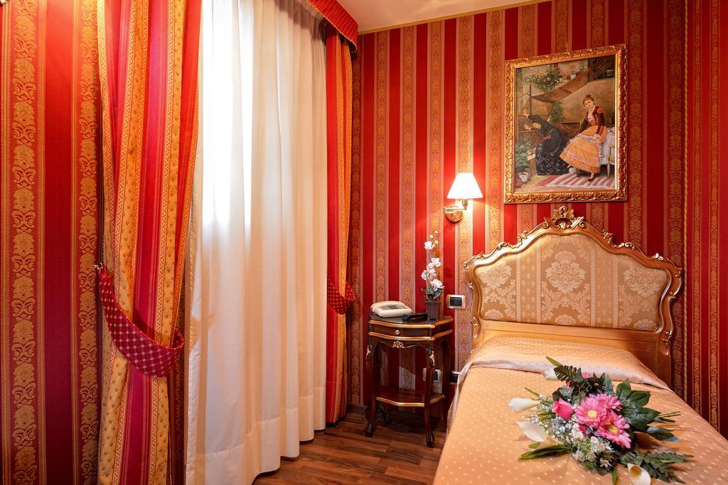 Hotel Citta Di Milano Венеція Екстер'єр фото